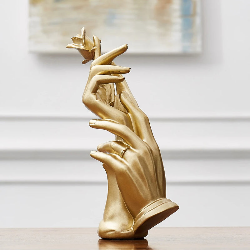 Escultura Decorativa Mãos Douradas